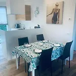 Casa Al Mare, Moderna Con Piscina E Giardino! Apartment *