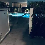 Casa al mare, moderna con piscina e giardino!