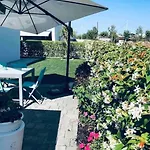 Apartment Casa Al Mare, Moderna Con Piscina E Giardino!